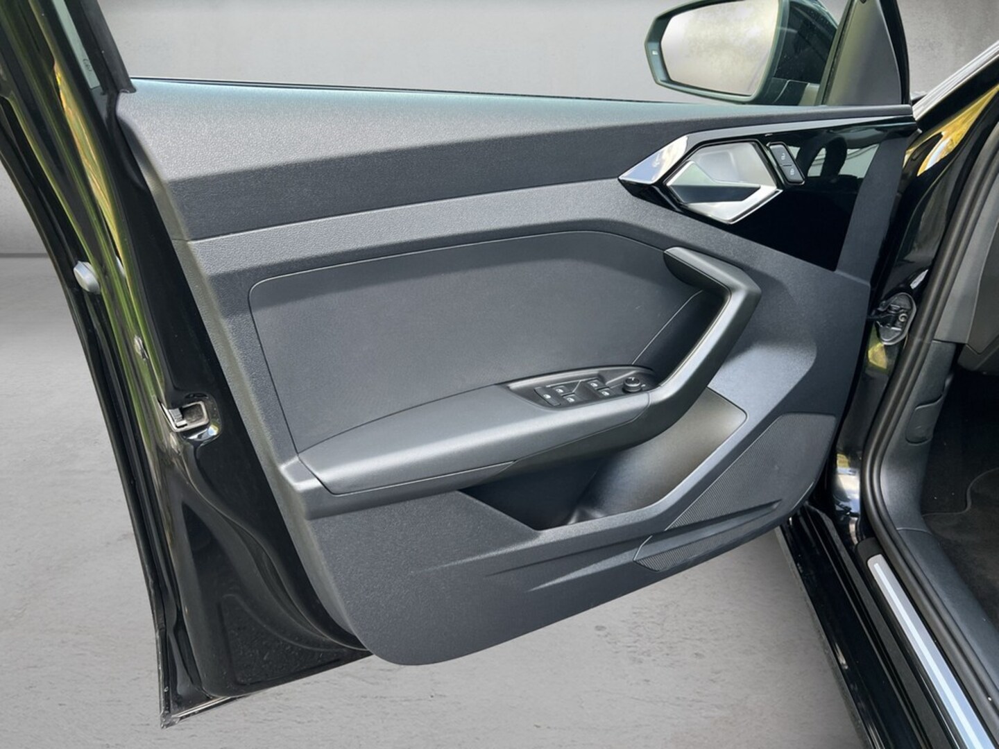 Bild über Audi A1 Sportback advanced 30 TFSI S tronic - für weitere Informationen kontaktieren Sie den Audi Partner