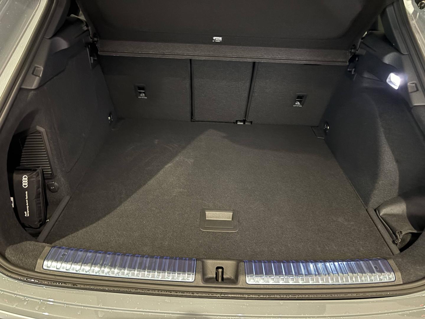 Image about Audi Q3 e-hybrid Design e-hybrid 272 ch S tronic