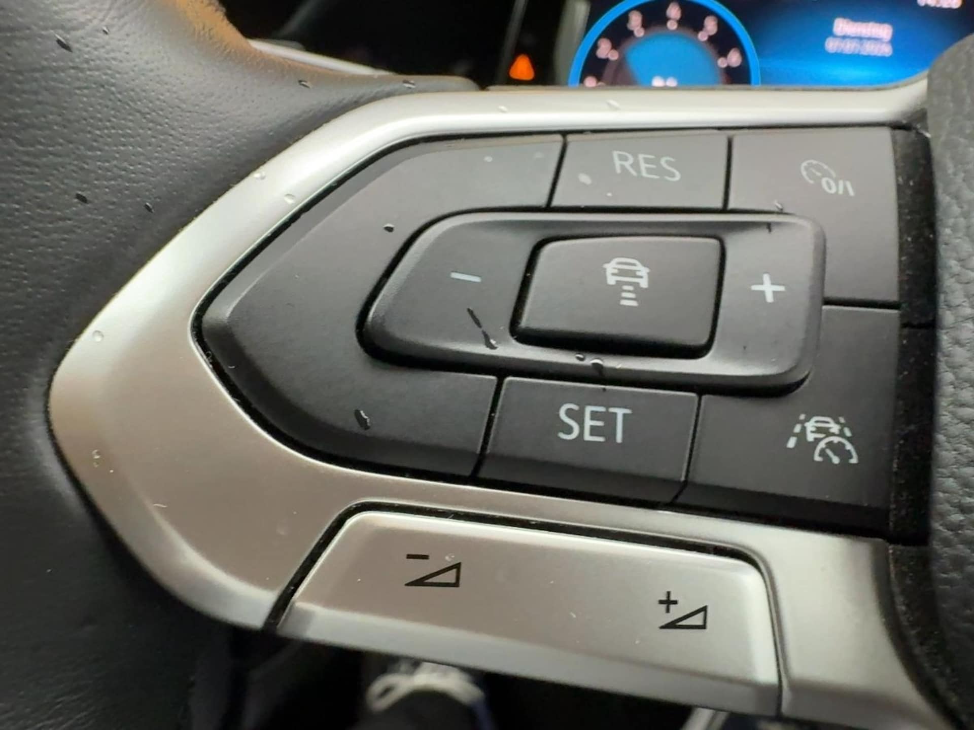 Volkswagen Golf Active