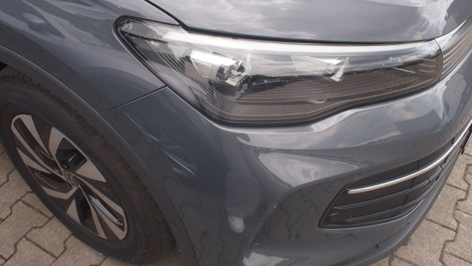 Volkswagen Tiguan – Bild 12