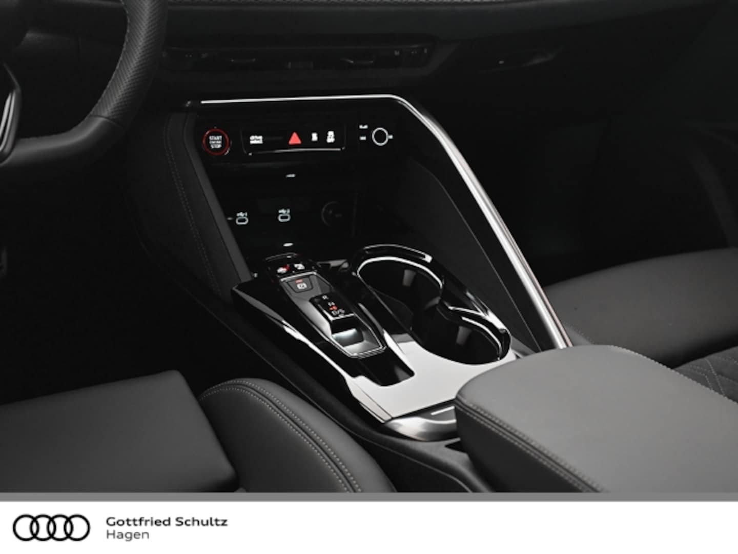 Bild über Audi Q5 SUV TDI quattro 220 kW S tronic - für weitere Informationen kontaktieren Sie den Audi Partner