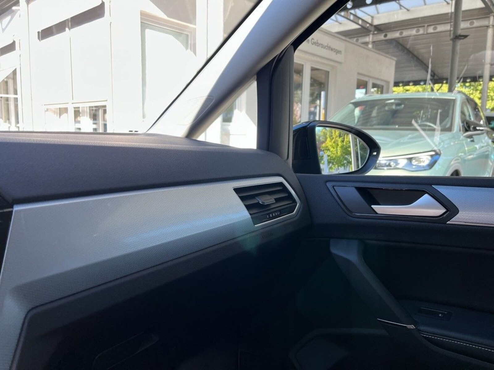 Volkswagen Touran – Bild 23