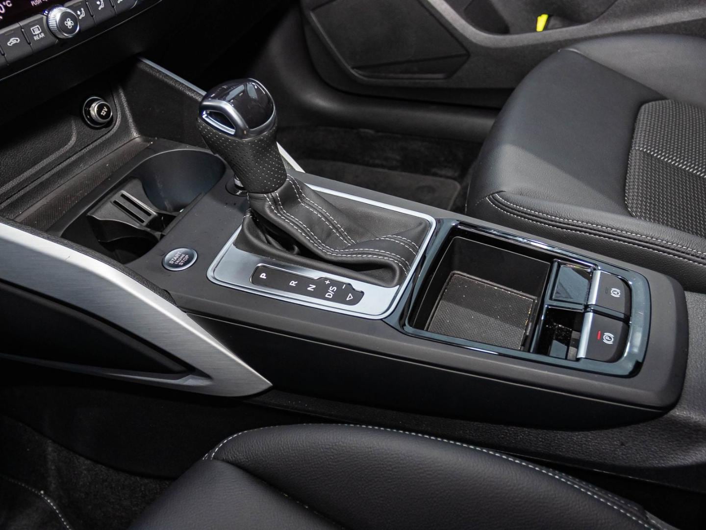 Bild über Audi Q2 advanced 35 TFSI S tronic - für weitere Informationen kontaktieren Sie den Audi Partner