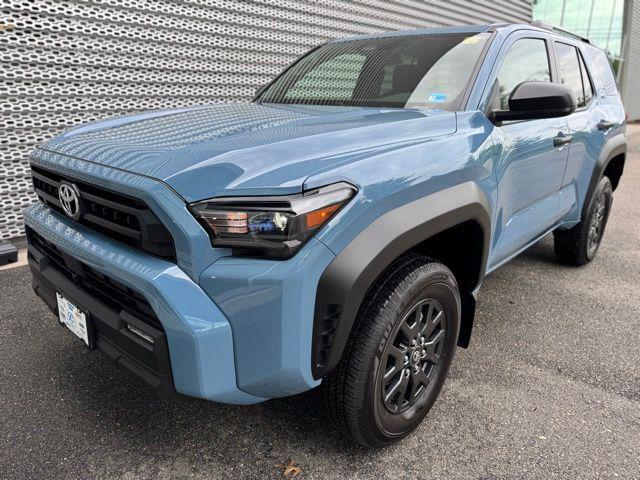 2026 Toyota 4Runner SR5 4WD's photo