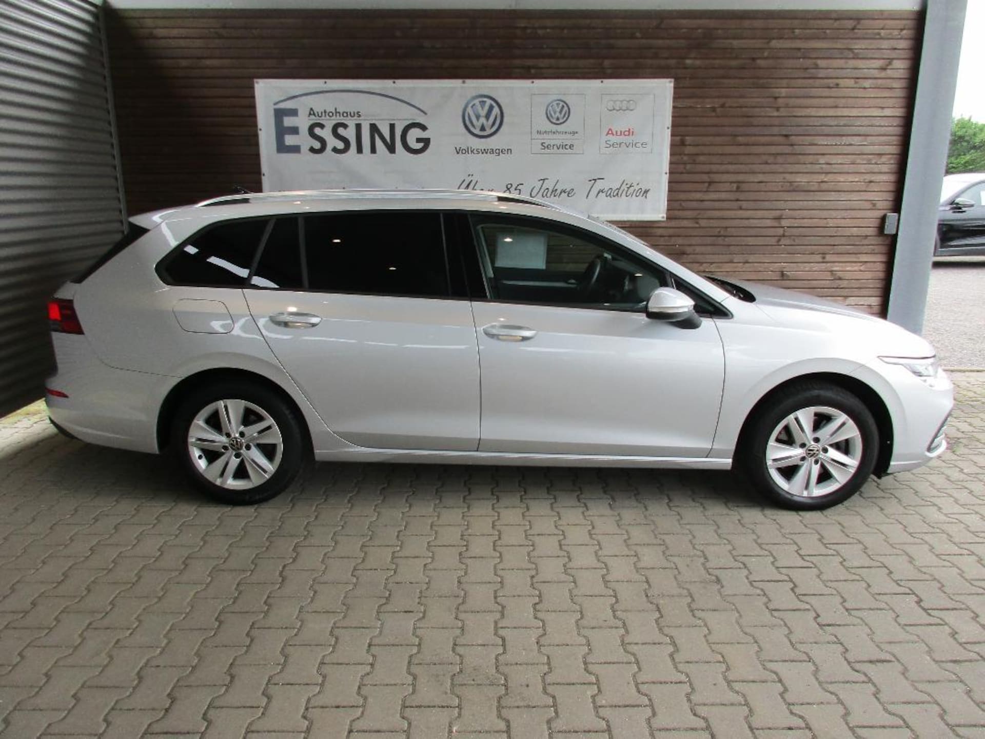 Volkswagen Golf Variant Life