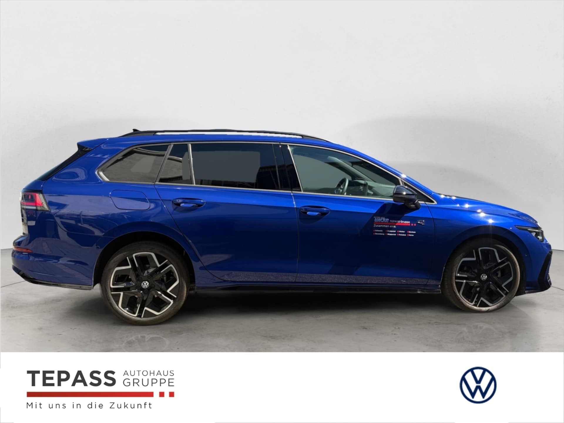 Volkswagen Golf Variant R-Line