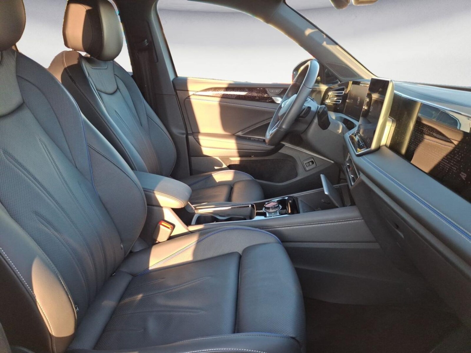 Volkswagen Tiguan – Bild 13