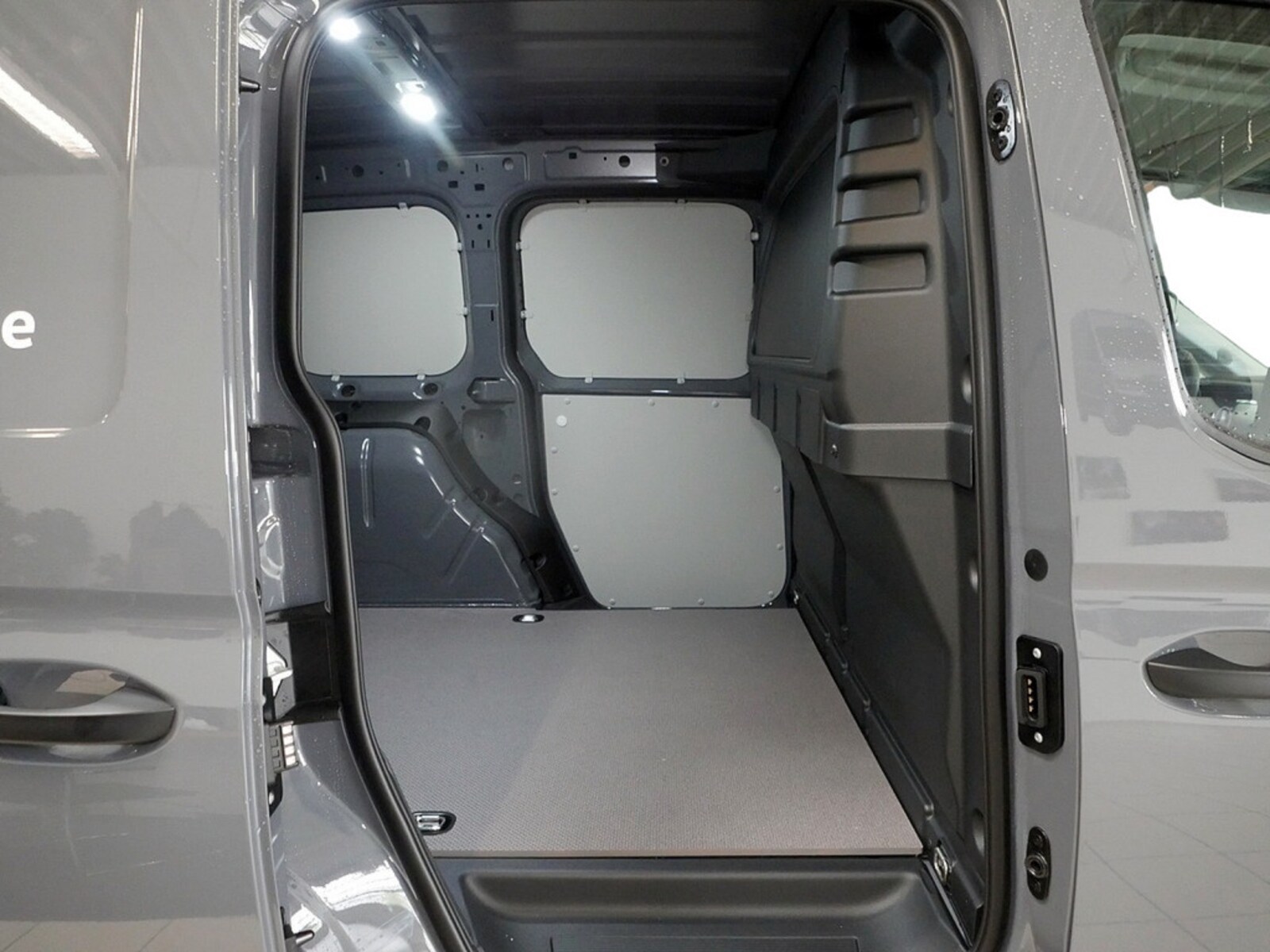 Volkswagen Caddy Cargo – Bild 10