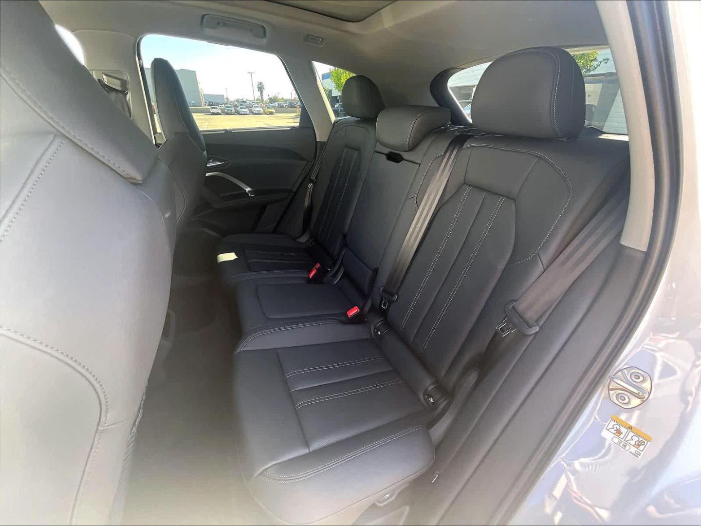 2025 Audi Q5 Premium Plus - Photo 12