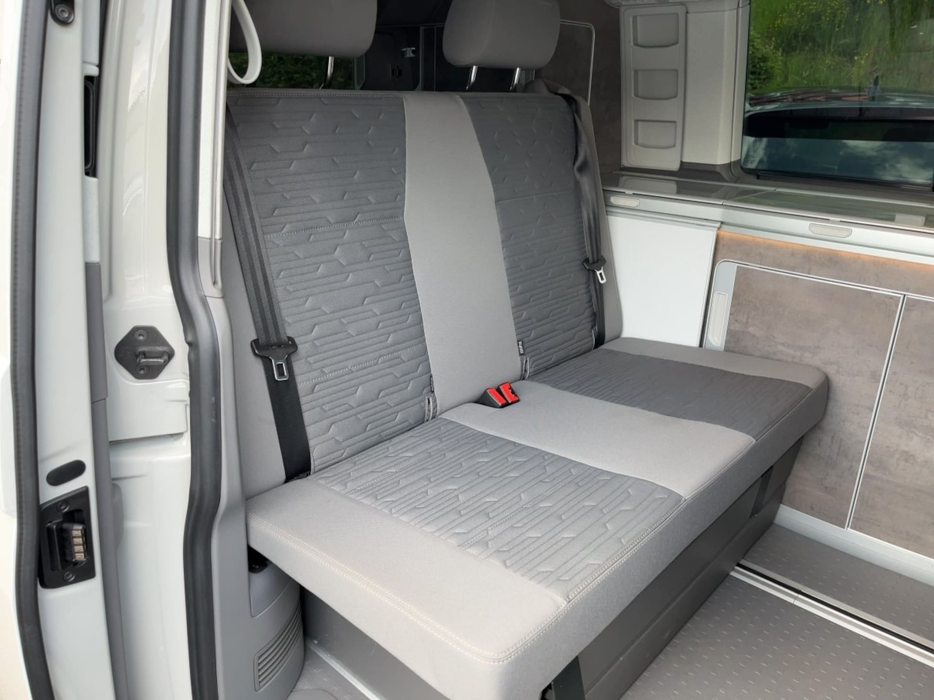 Volkswagen T6.1 California Ocean