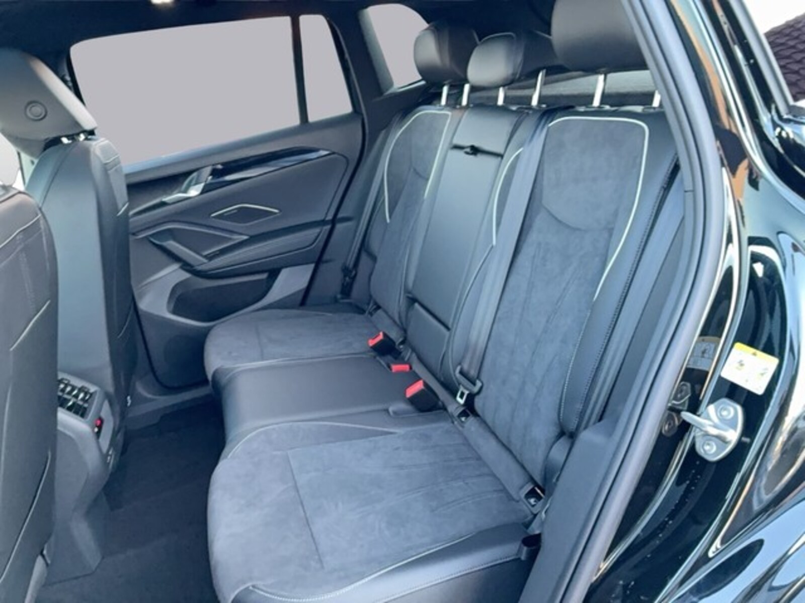 Volkswagen Tiguan – Bild 11
