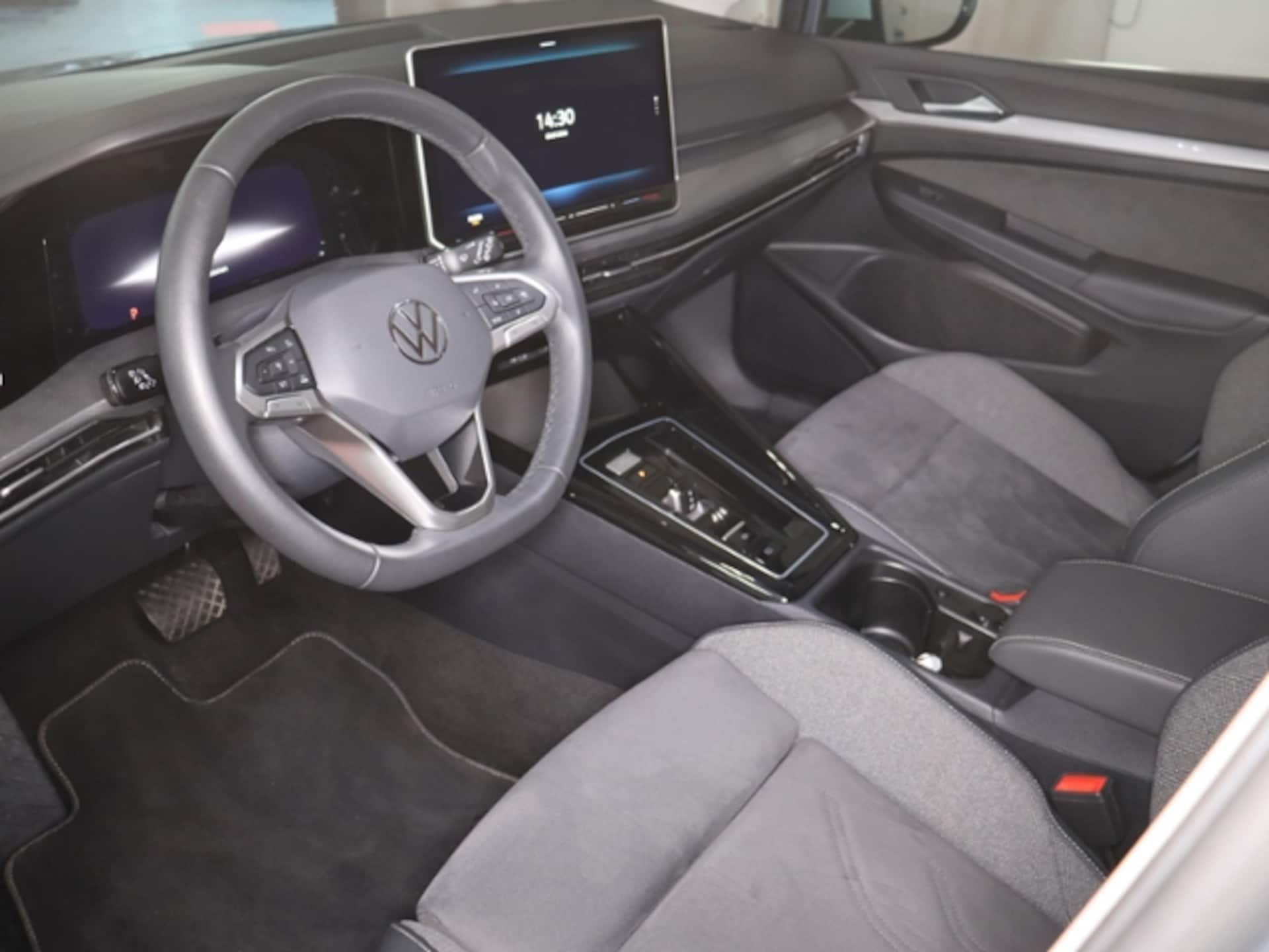 Volkswagen Golf Style
