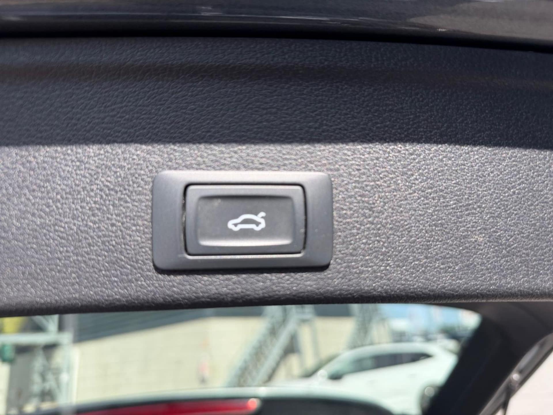 Audi A4 Avant S line