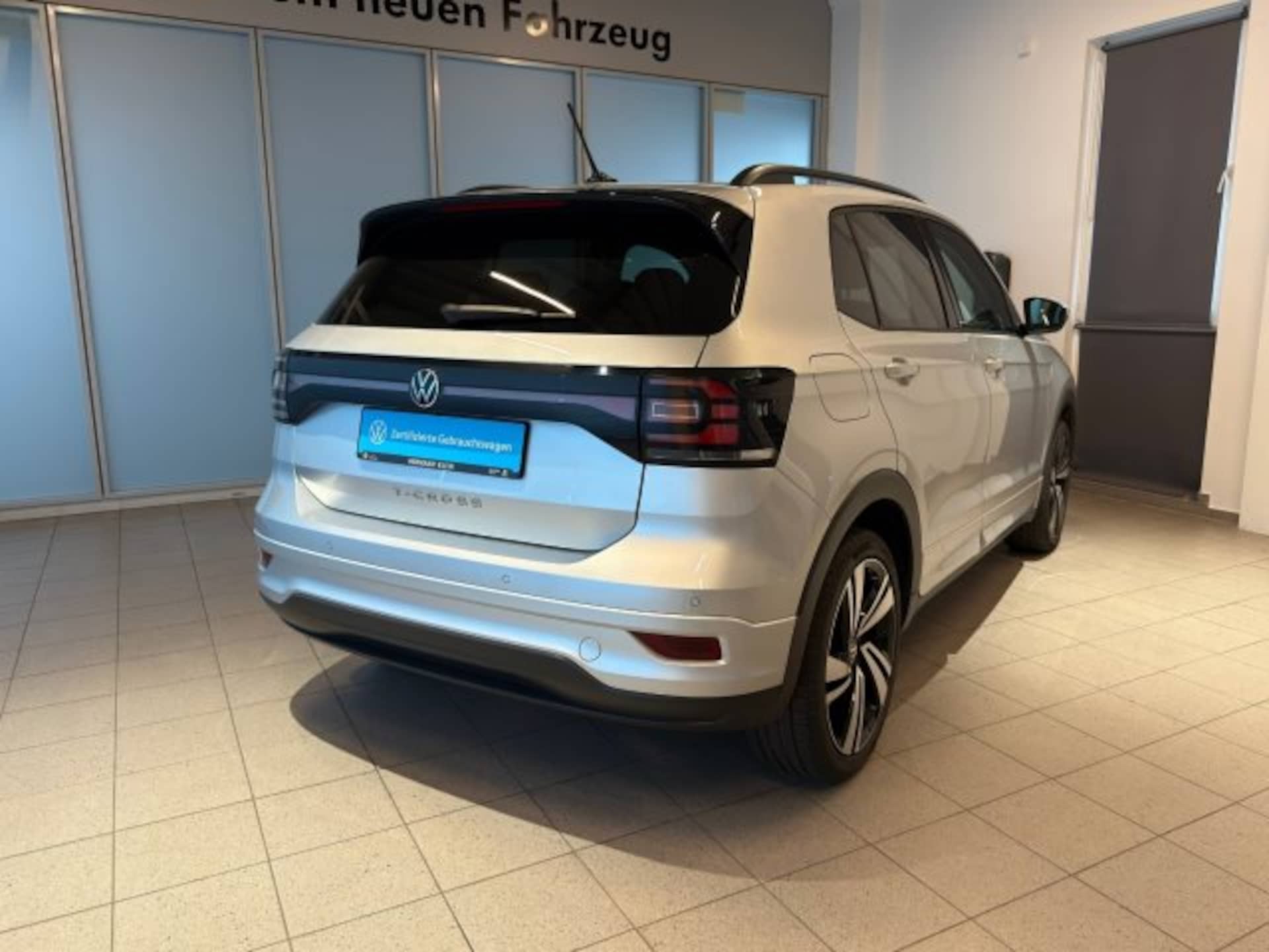 Volkswagen T-Cross United