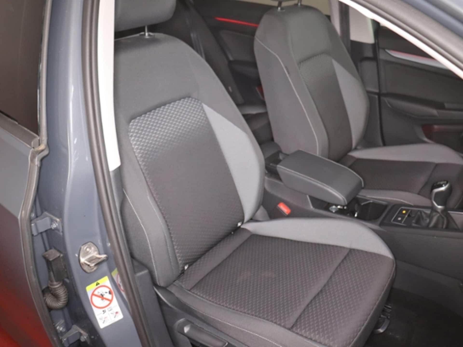 Volkswagen Golf Active