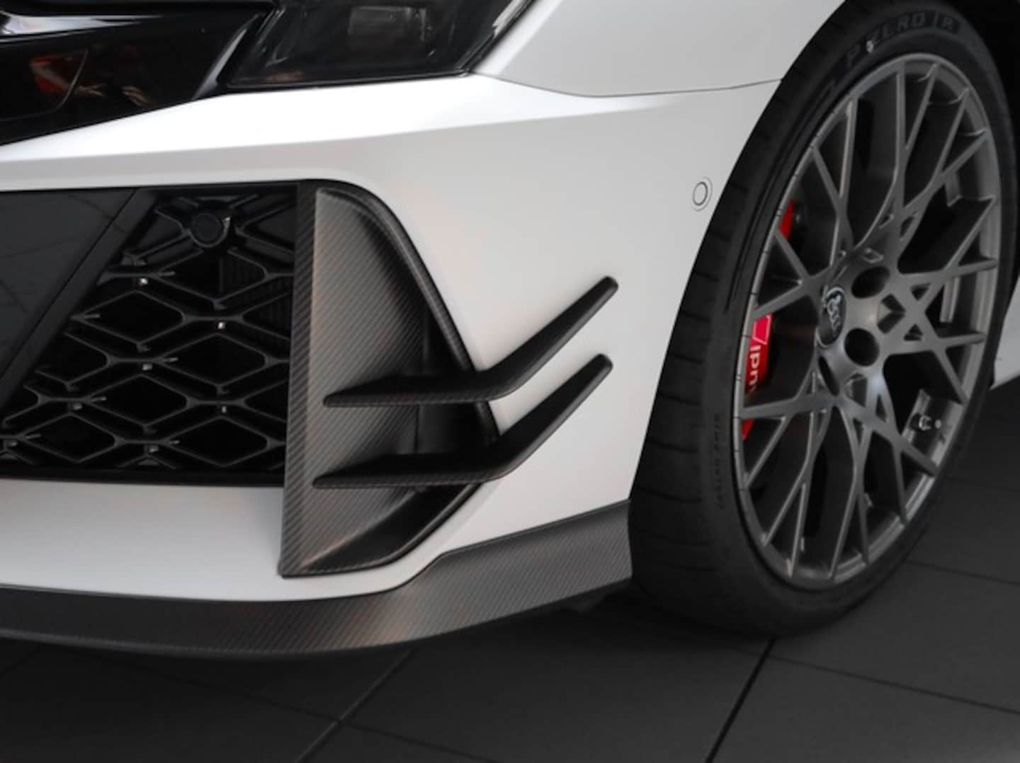 Bild über Audi RS 3 Limousine TFSI quattro 294 kW S tronic - für weitere Informationen kontaktieren Sie den Audi Partner