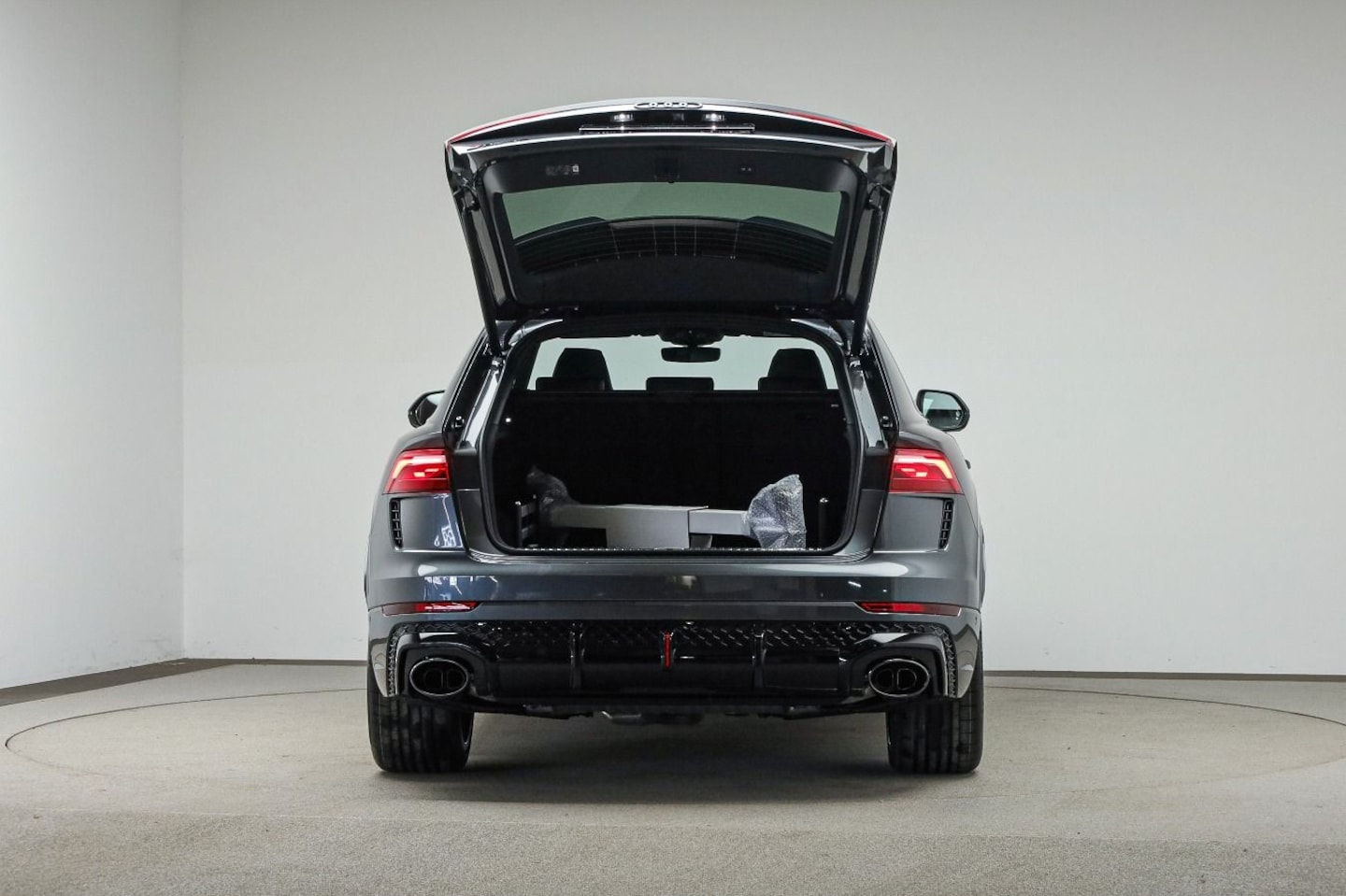 Bild über Audi RS Q8 SUV RS Q8 SUV performance 471 kW tiptronic - für weitere Informationen kontaktieren Sie den Audi Partner