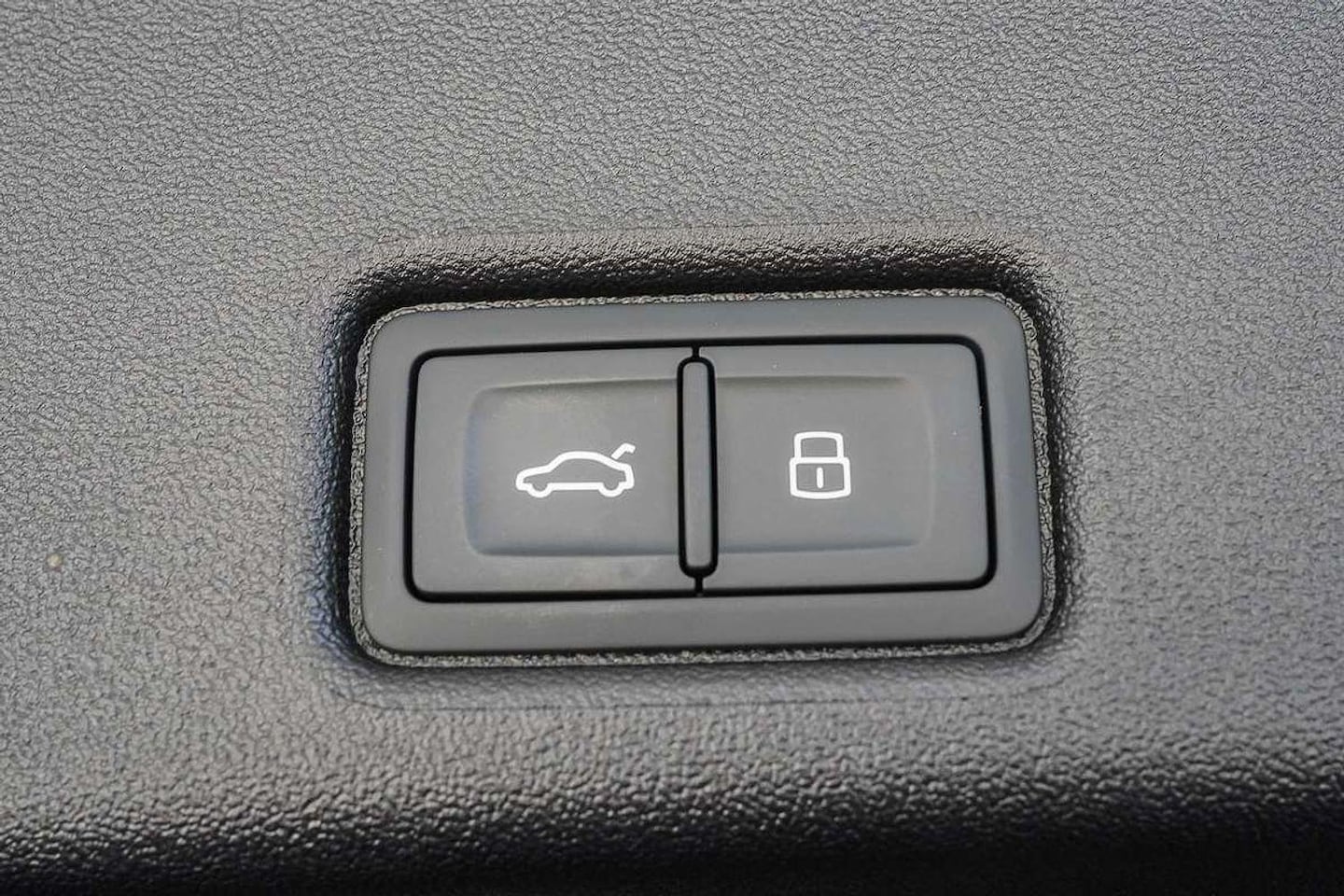 Image about Audi Q5 SUV TDI quattro 150 kW sport