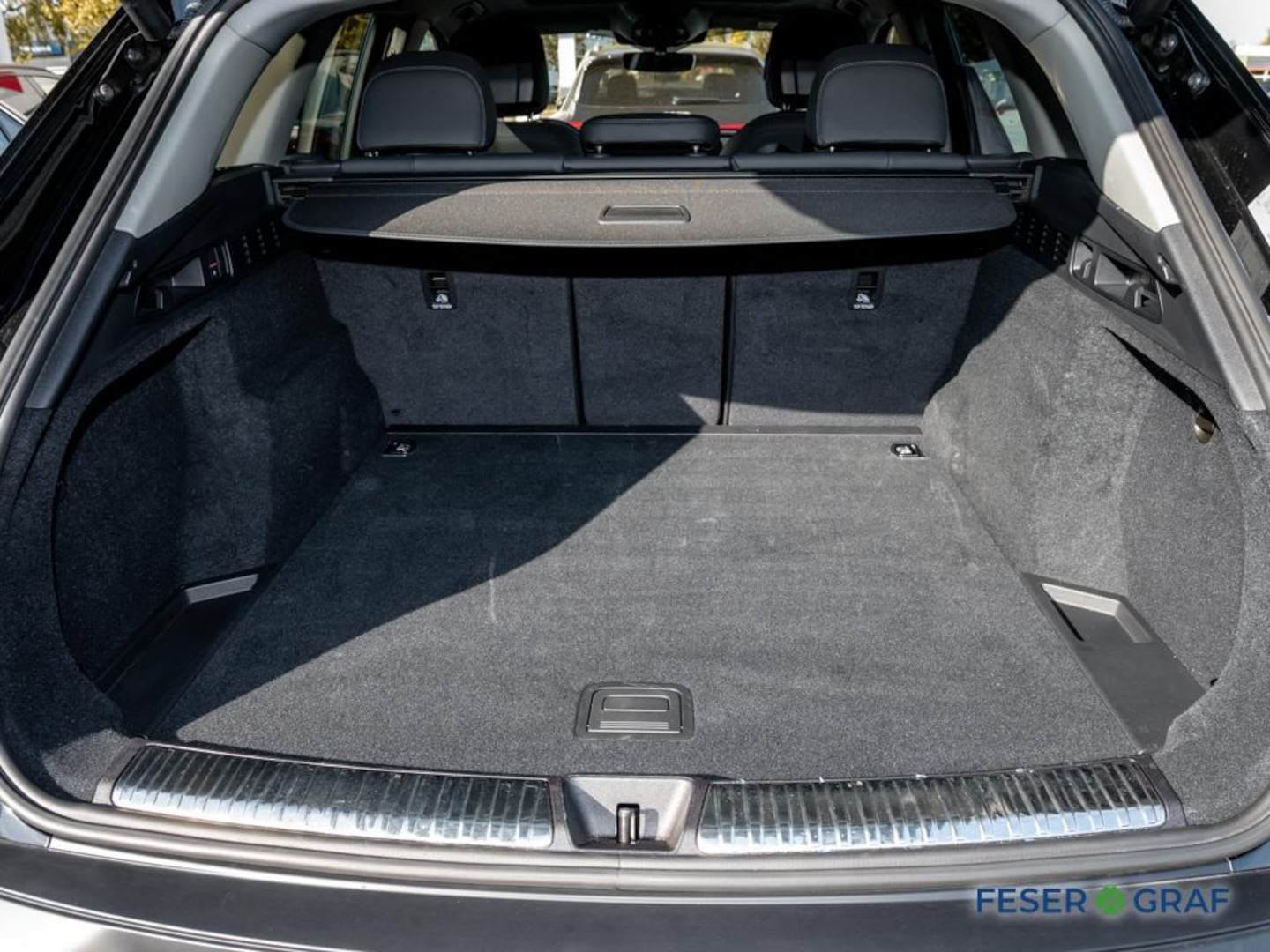 Bild über Audi Q5 SUV TDI quattro 150 kW S tronic - für weitere Informationen kontaktieren Sie den Audi Partner