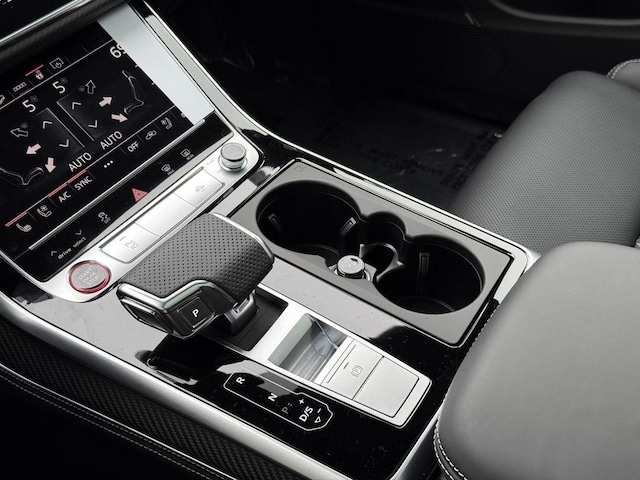 2026 Audi SQ8 Premium Plus - Photo 17