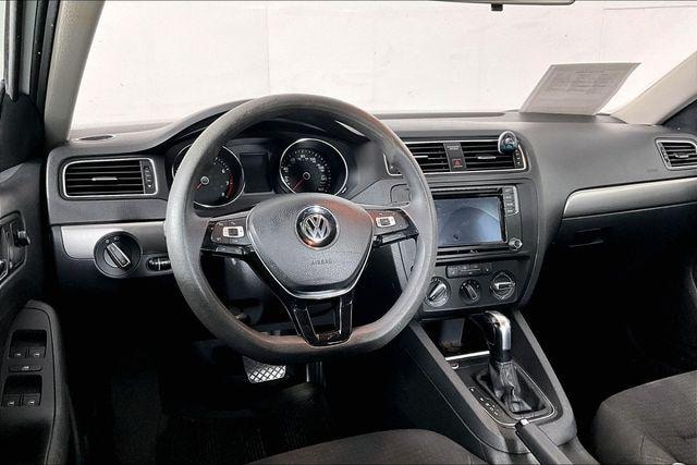 2016 Volkswagen Jetta