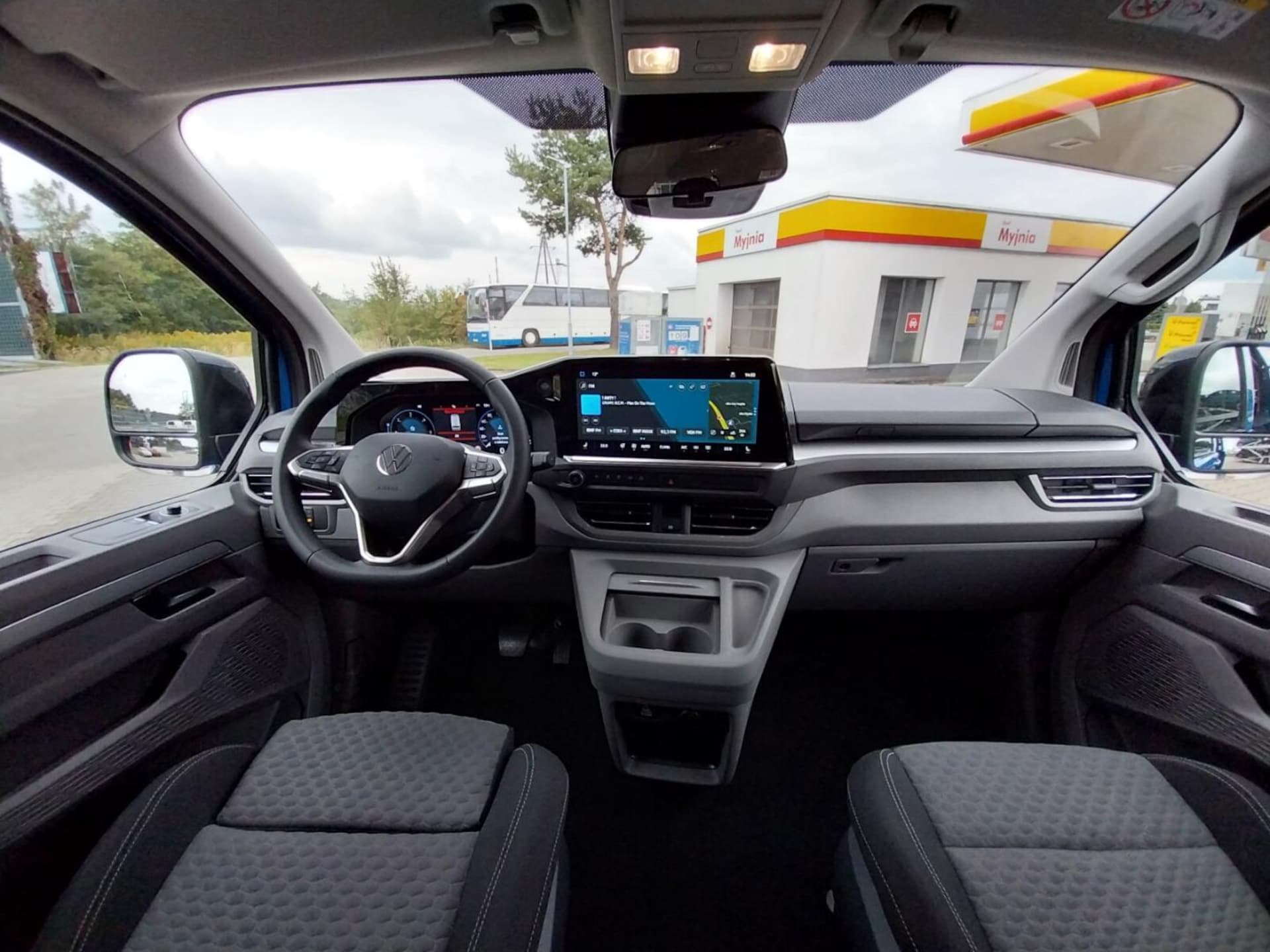 Volkswagen Caravelle długi roztaw osi Life