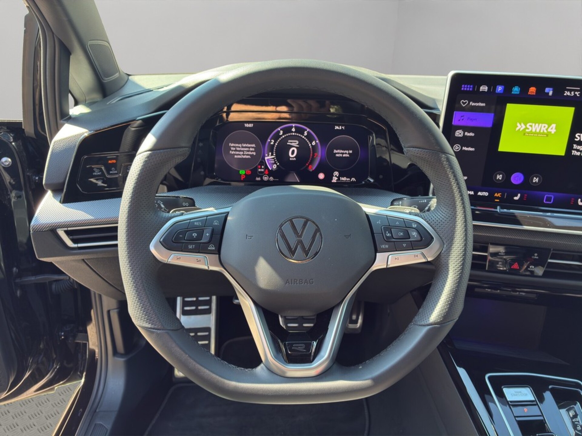 Volkswagen Golf R-Line