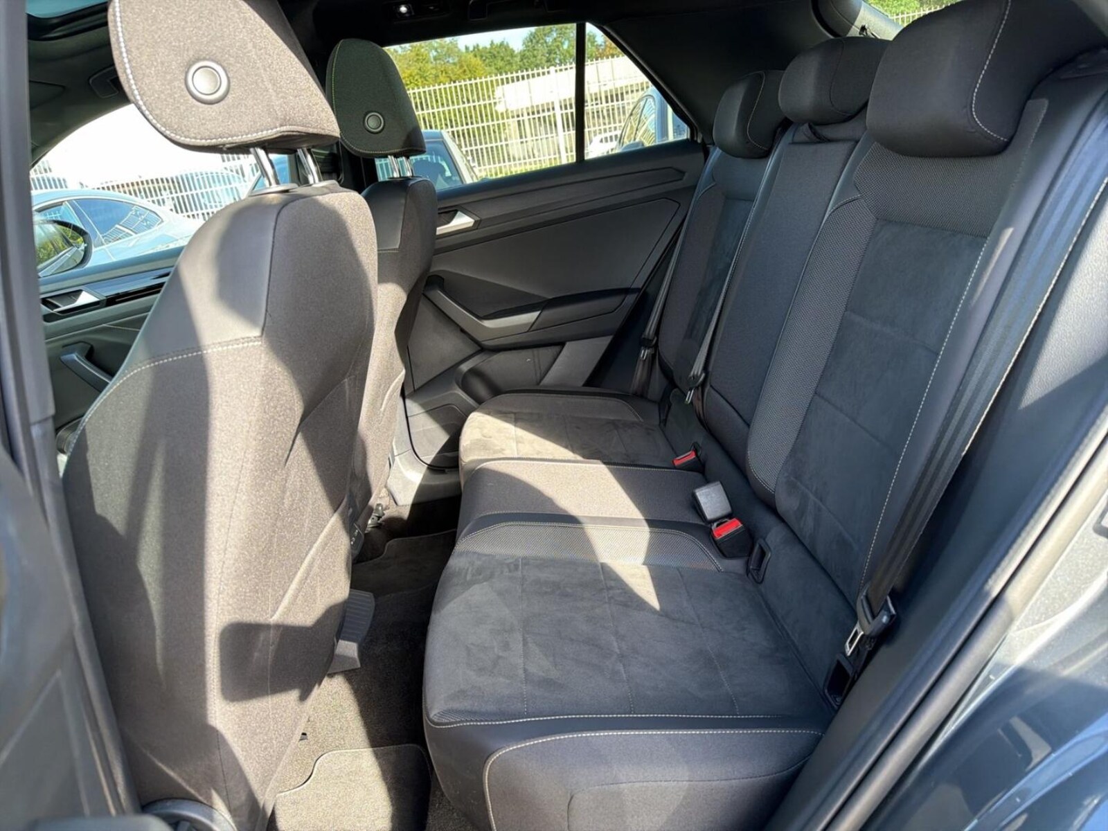 Volkswagen T-Roc – Bild 11