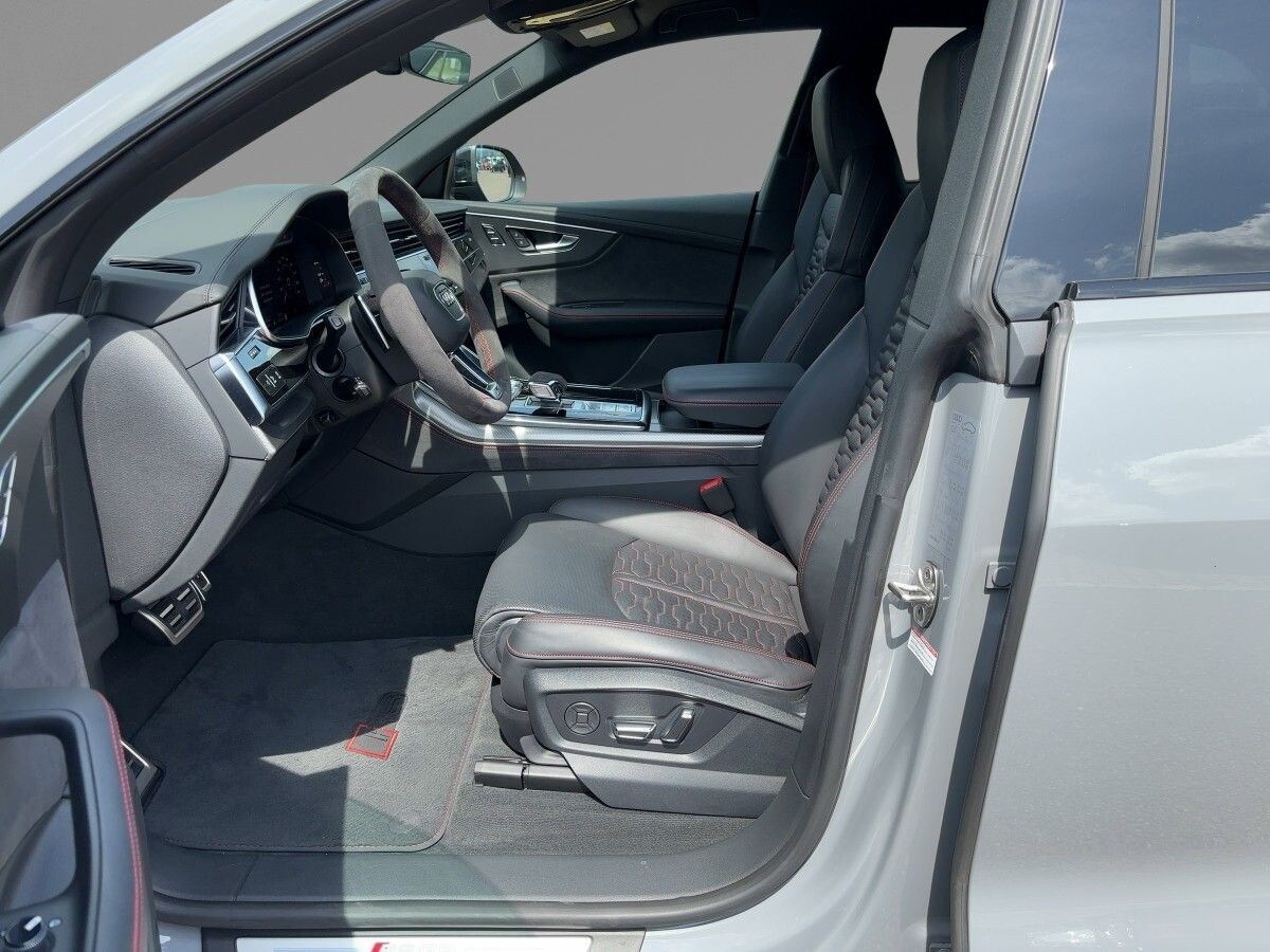 Audi RS Q8 SUV