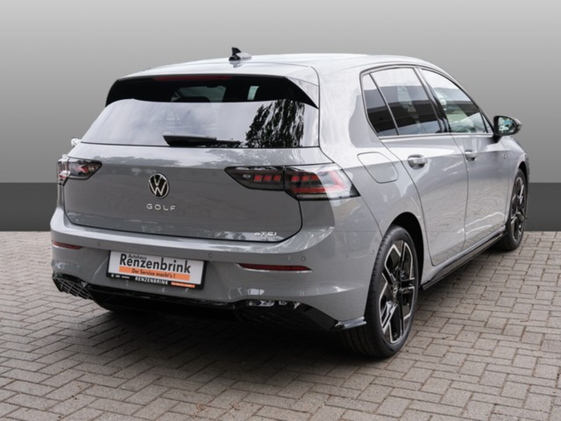 Volkswagen Golf R-Line