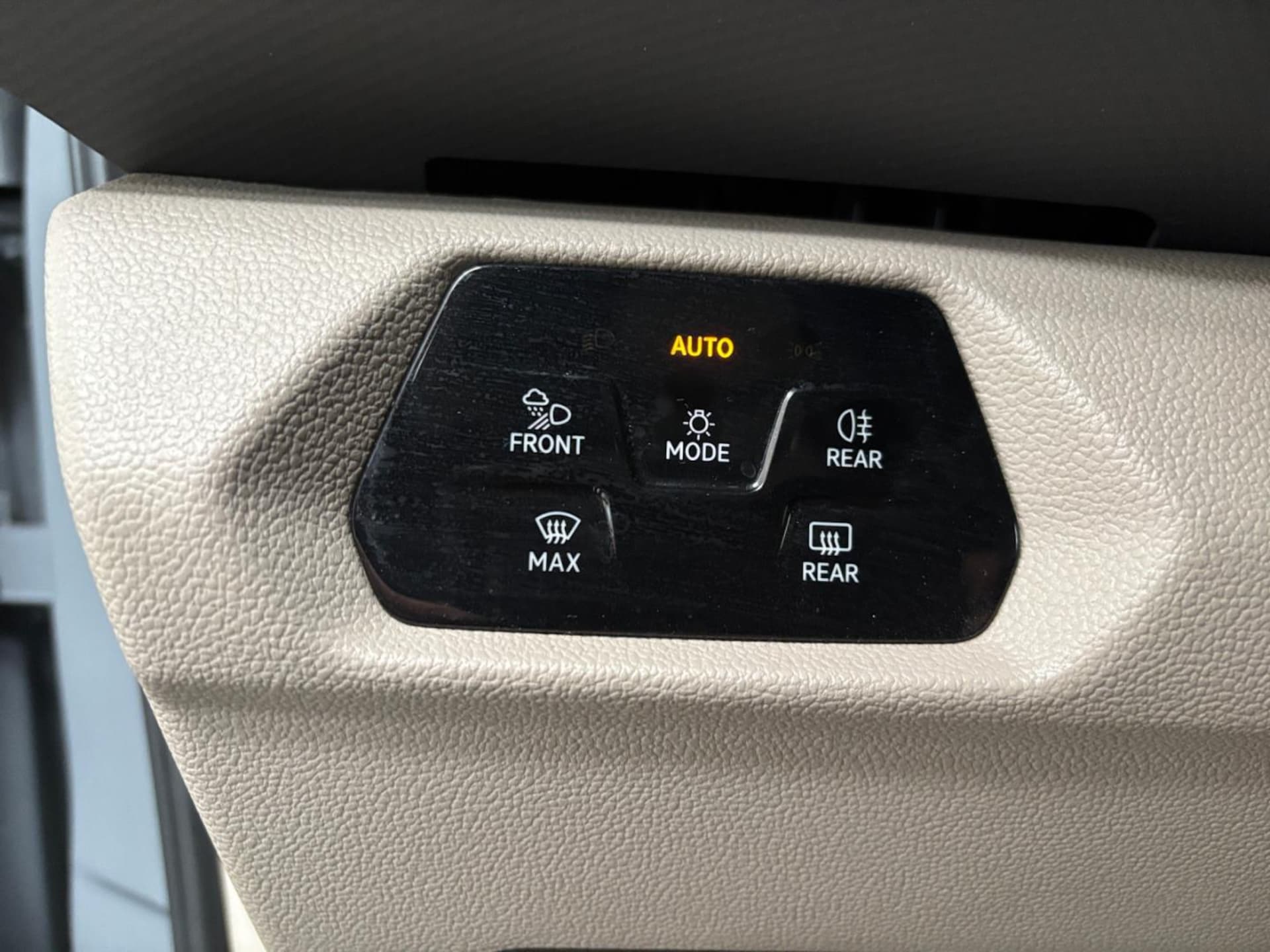 Volkswagen Multivan Life