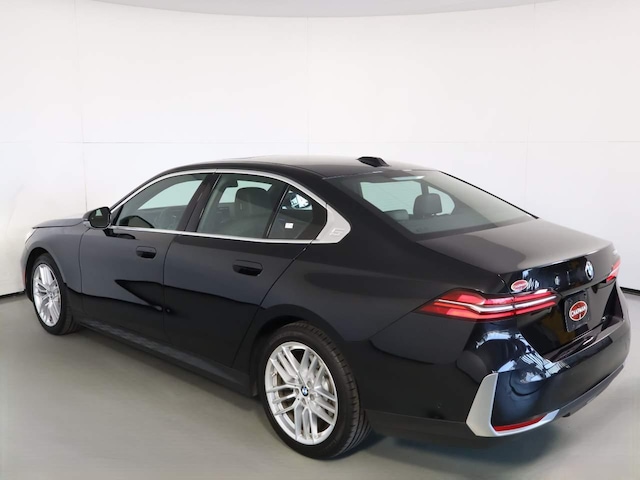 2025 BMW 530i