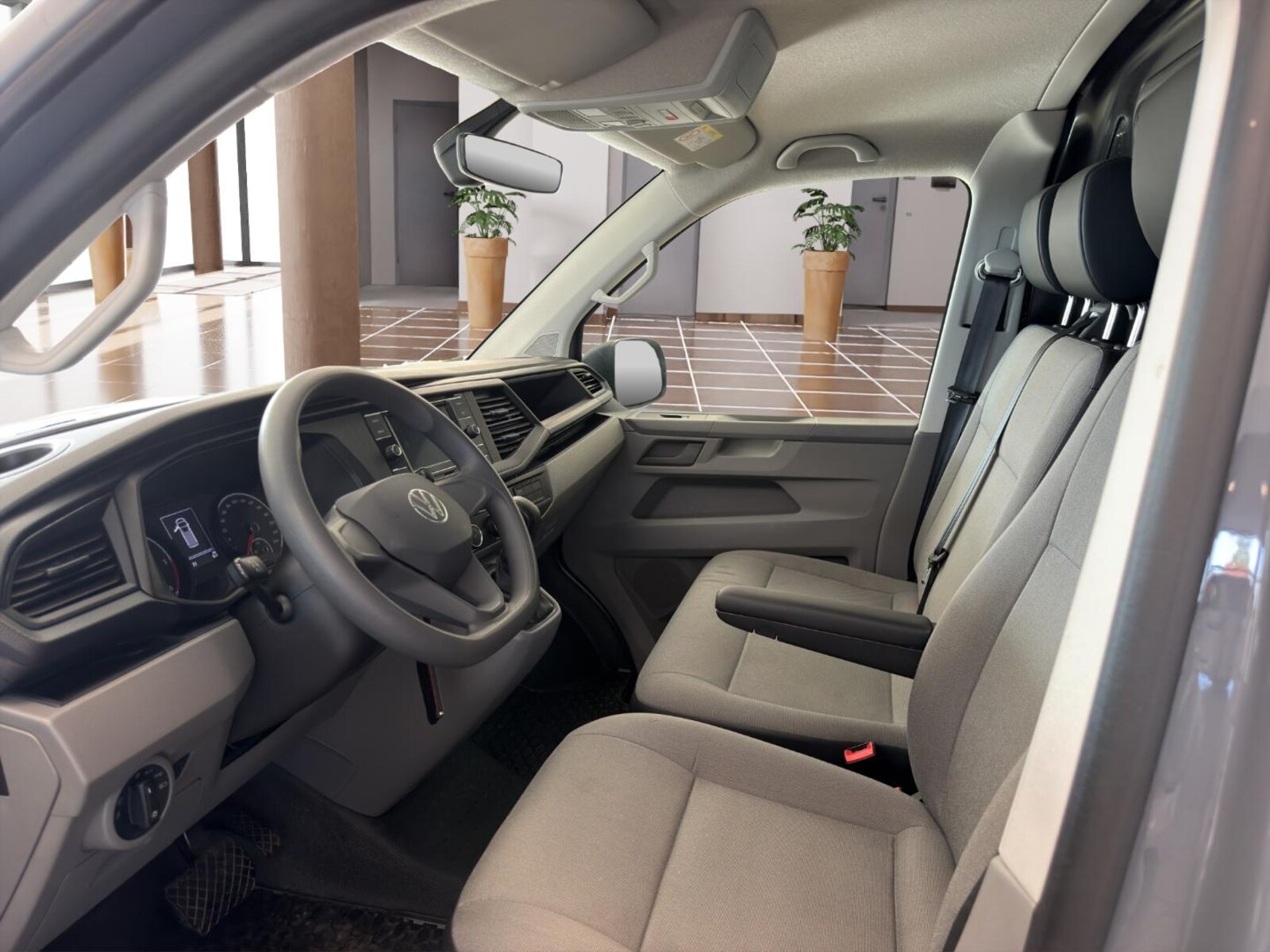 Volkswagen T6.1 Transporter Kasten kurzer Radstand – Bild 12