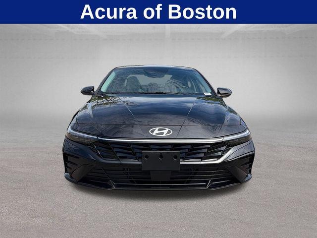 2025 Hyundai Elantra Hybrid
