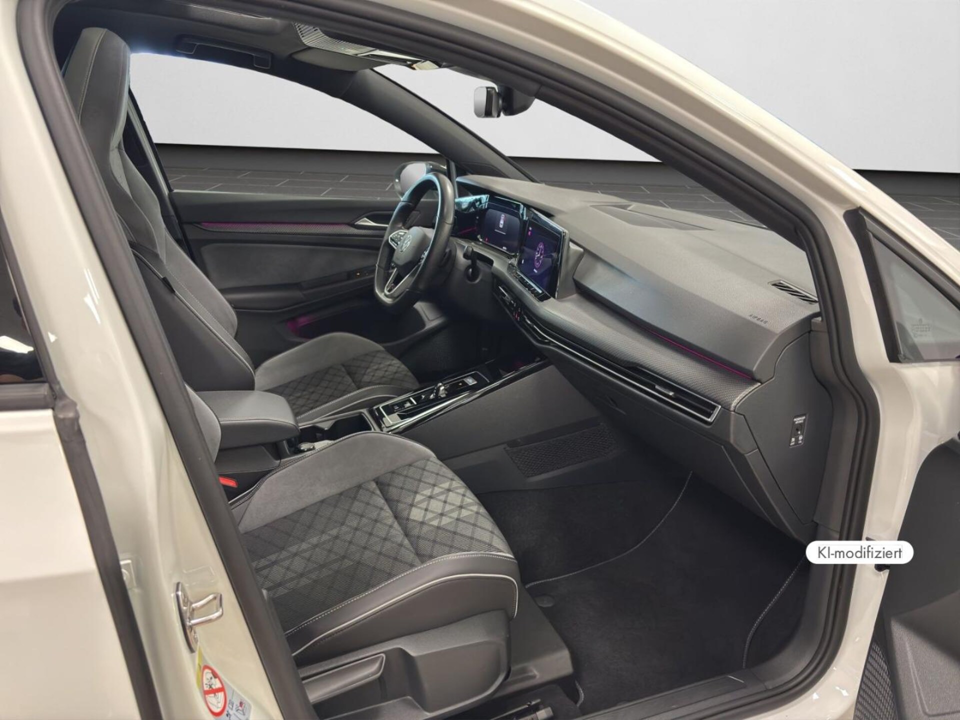 Volkswagen Golf R-Line