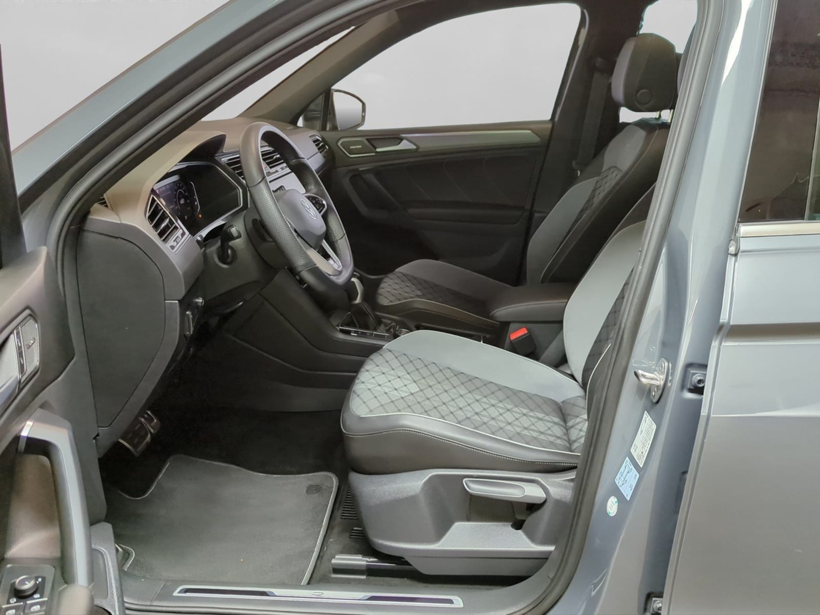 Volkswagen Tiguan – Bild 8
