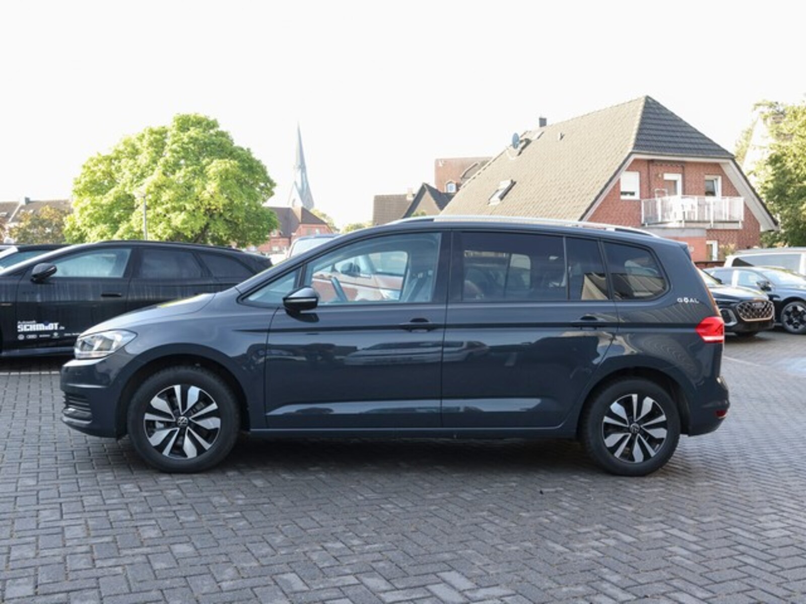 Volkswagen Touran – Bild 8