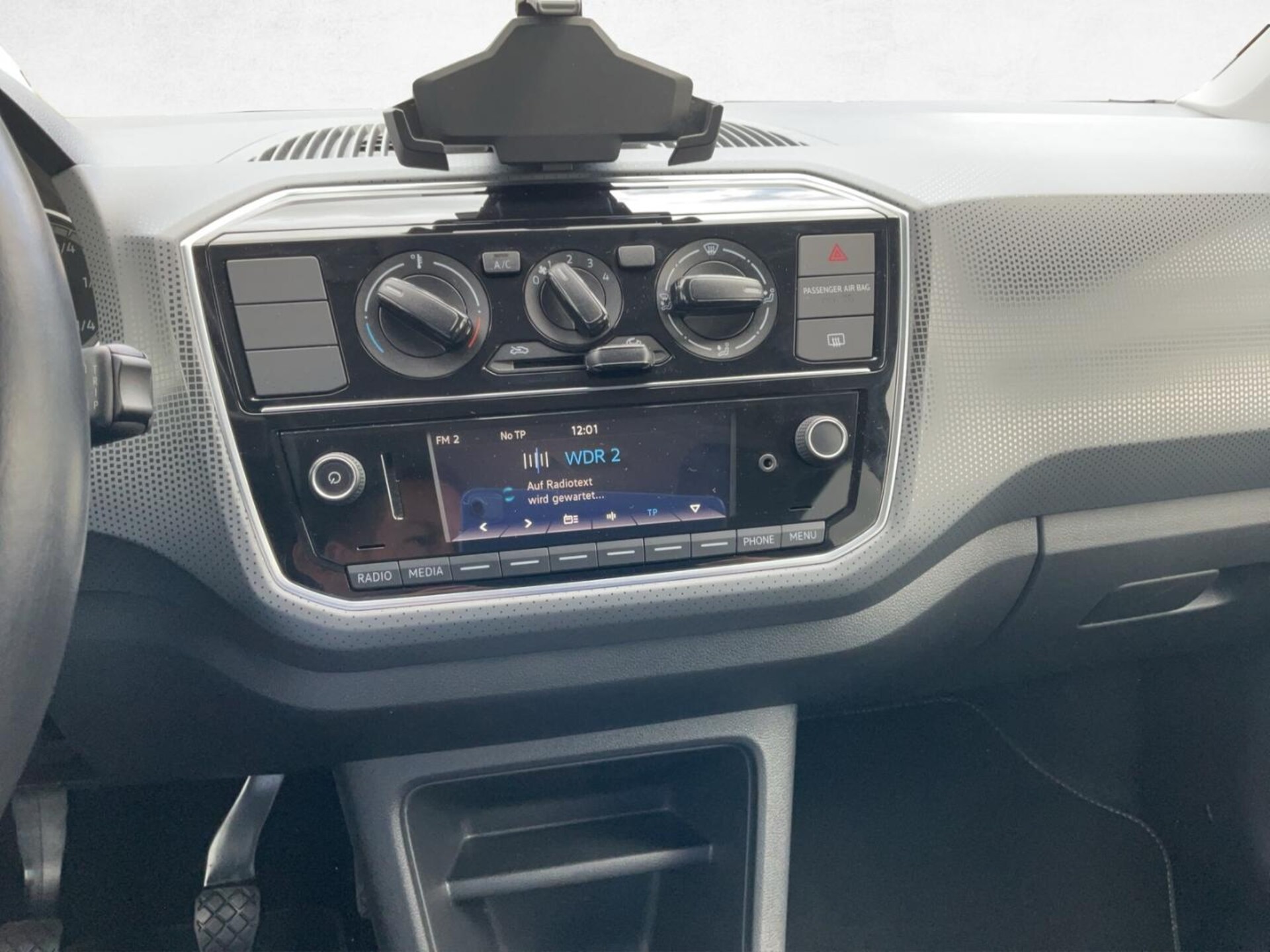 Volkswagen up! join up!