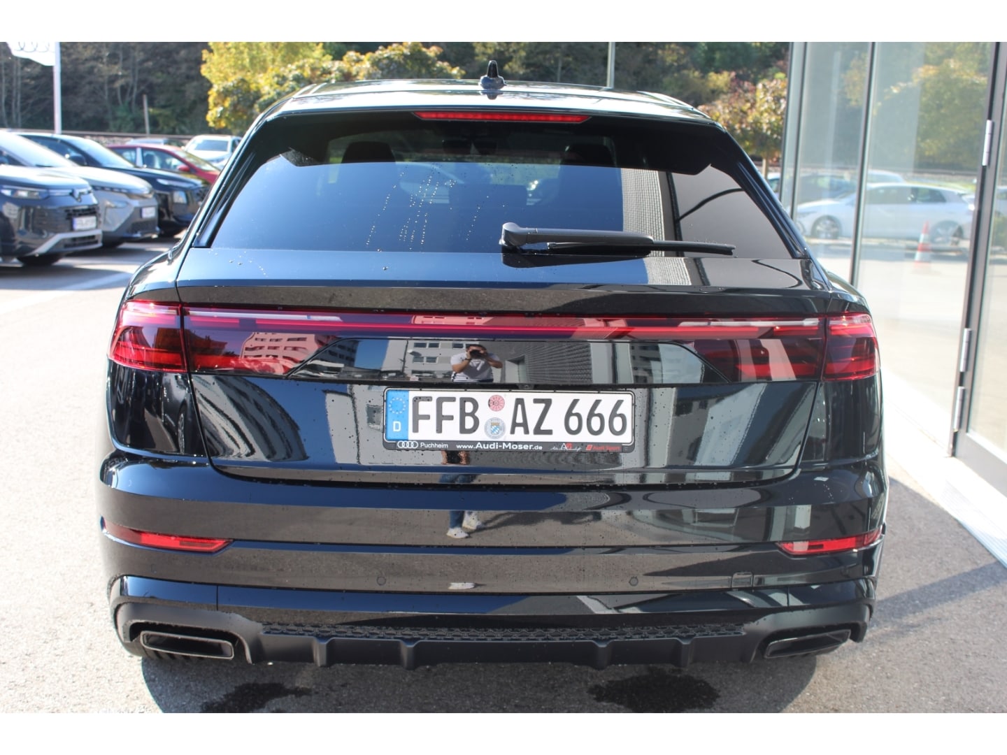 Bild über Audi Q8 SUV S line business TDI quattro 210 kW tiptronic - für weitere Informationen kontaktieren Sie den Audi Partner
