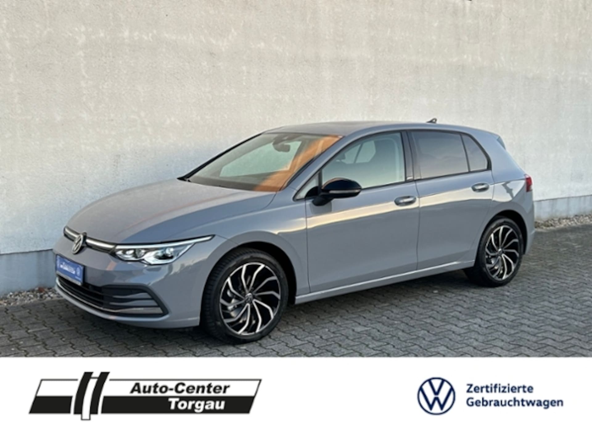 Volkswagen Golf 2023 — VIII "MOVE" 1.5 TSI DSG LED NAVI AHK PDC