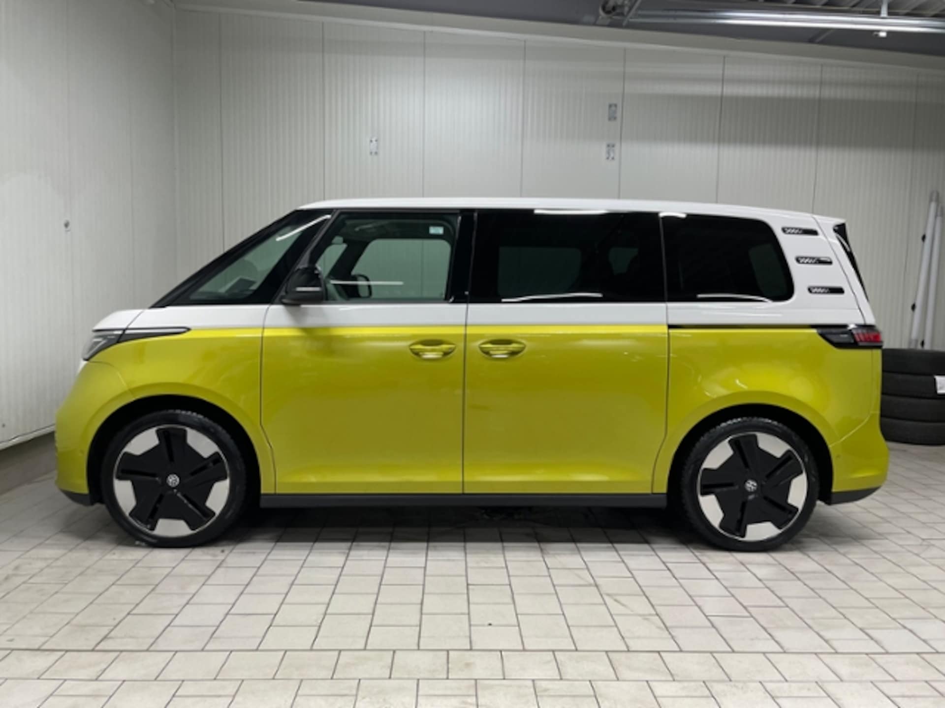 Volkswagen ID. Buzz Pro