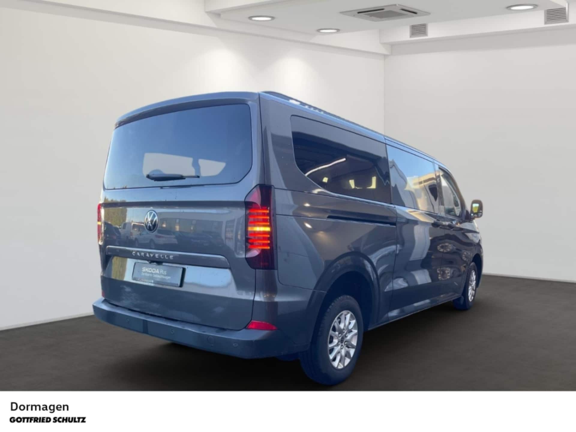 Volkswagen Caravelle langer Radstand Basis-Modell