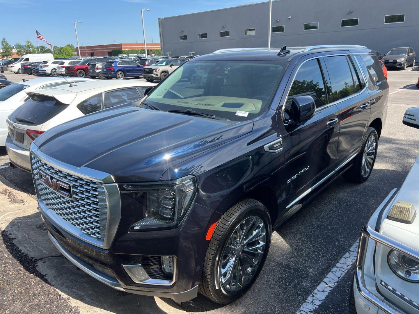 2021 GMC Yukon 4WD Denali's photo