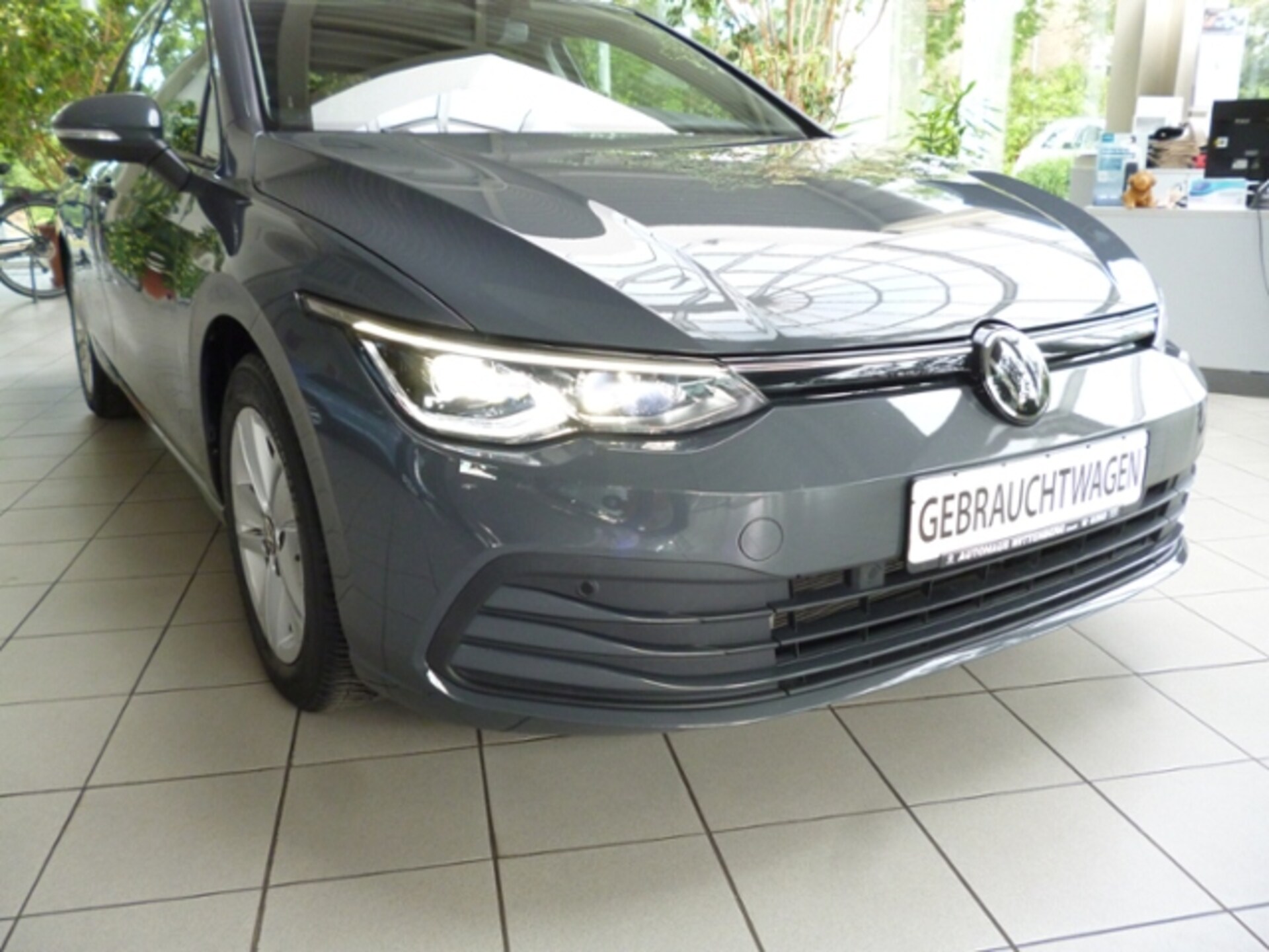Volkswagen Golf Life