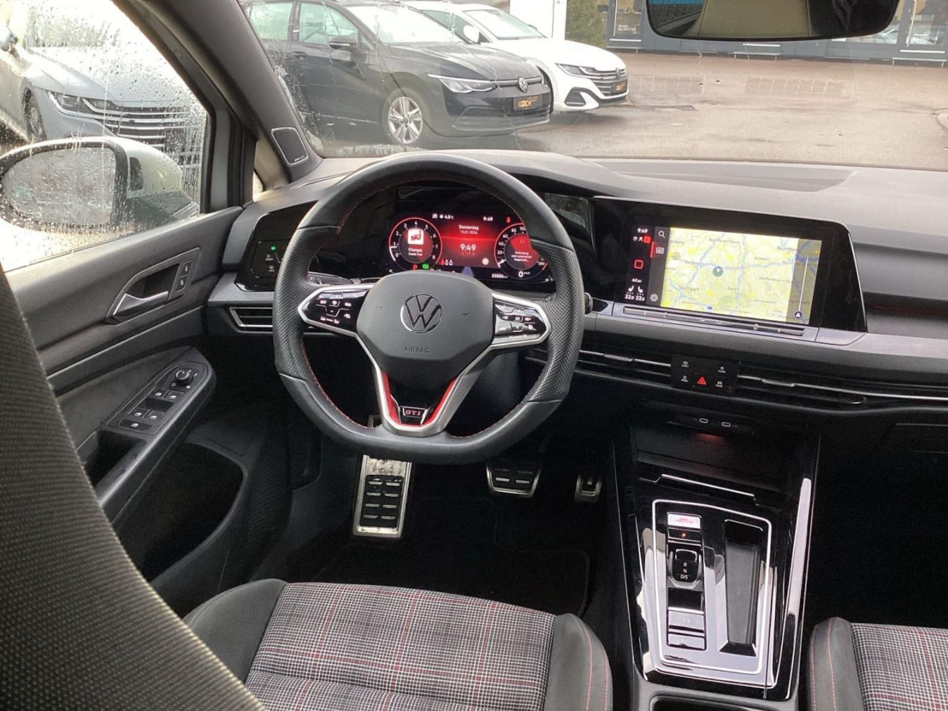 Volkswagen Golf GTI