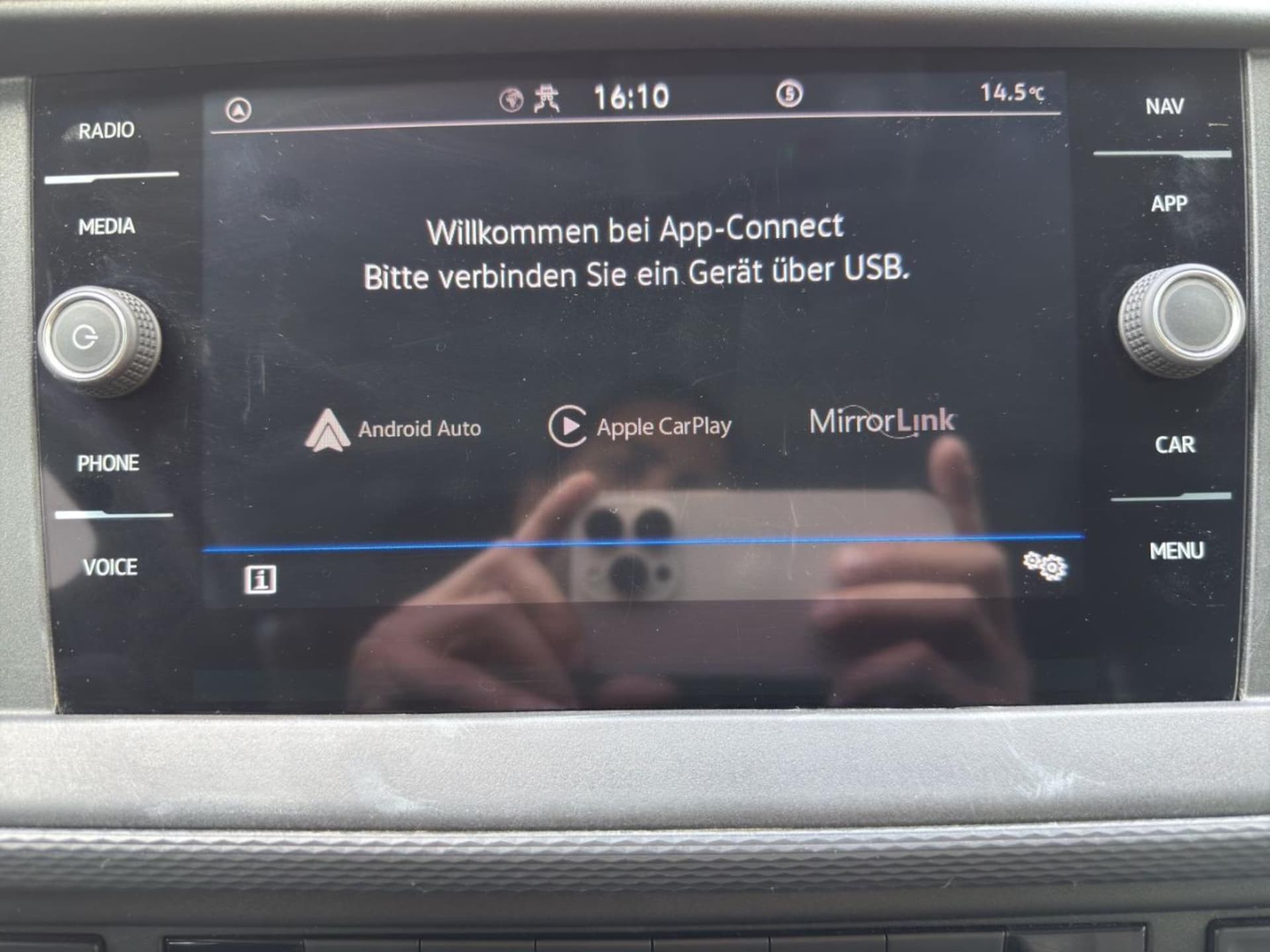Volkswagen T6.1 Transporter Kombi langer Radstand