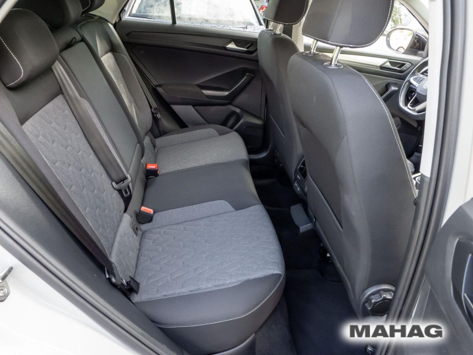 Volkswagen T-Roc – Bild 15