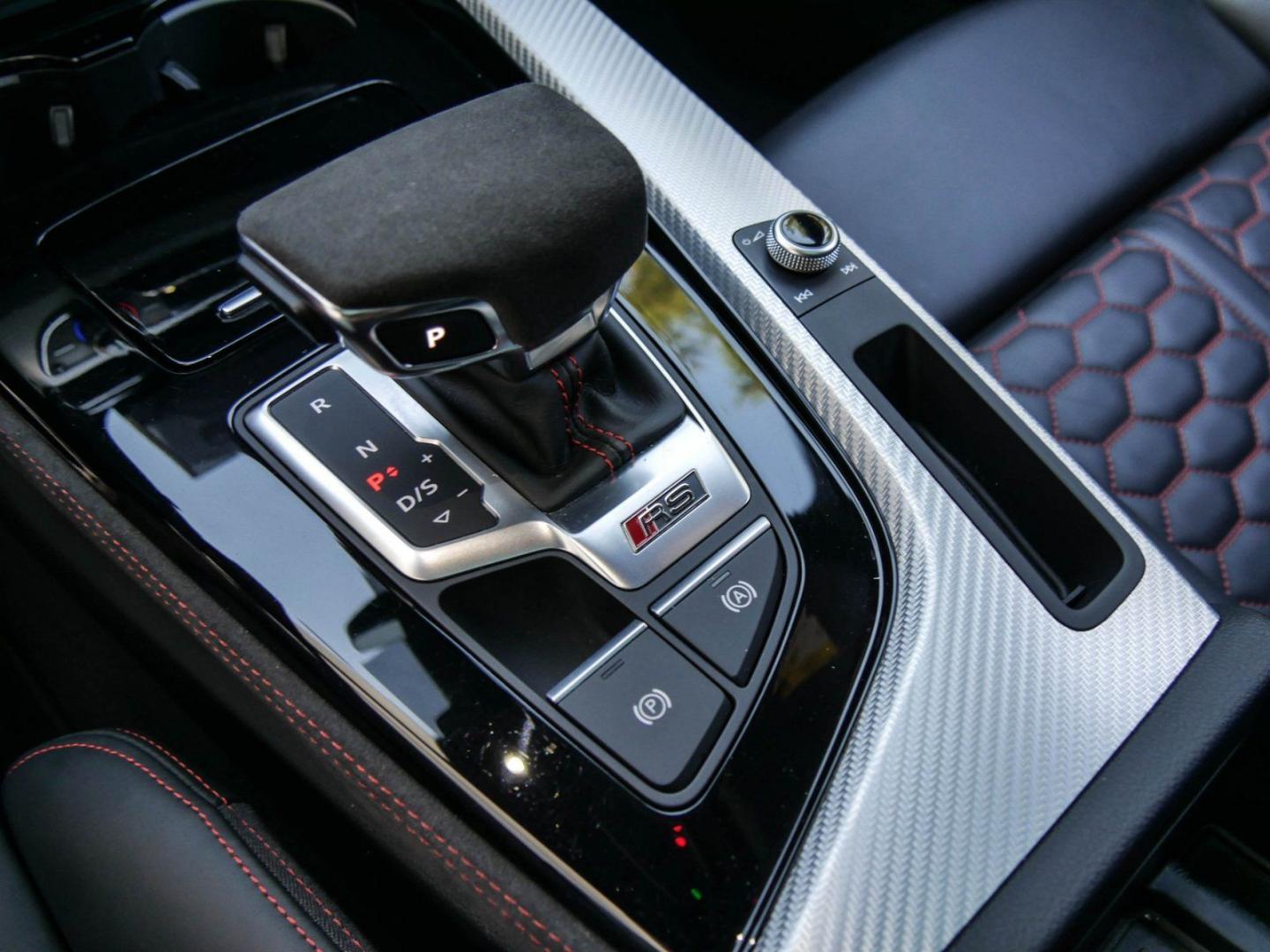 Image about Audi RS 4 Avant TFSI quattro tiptronic