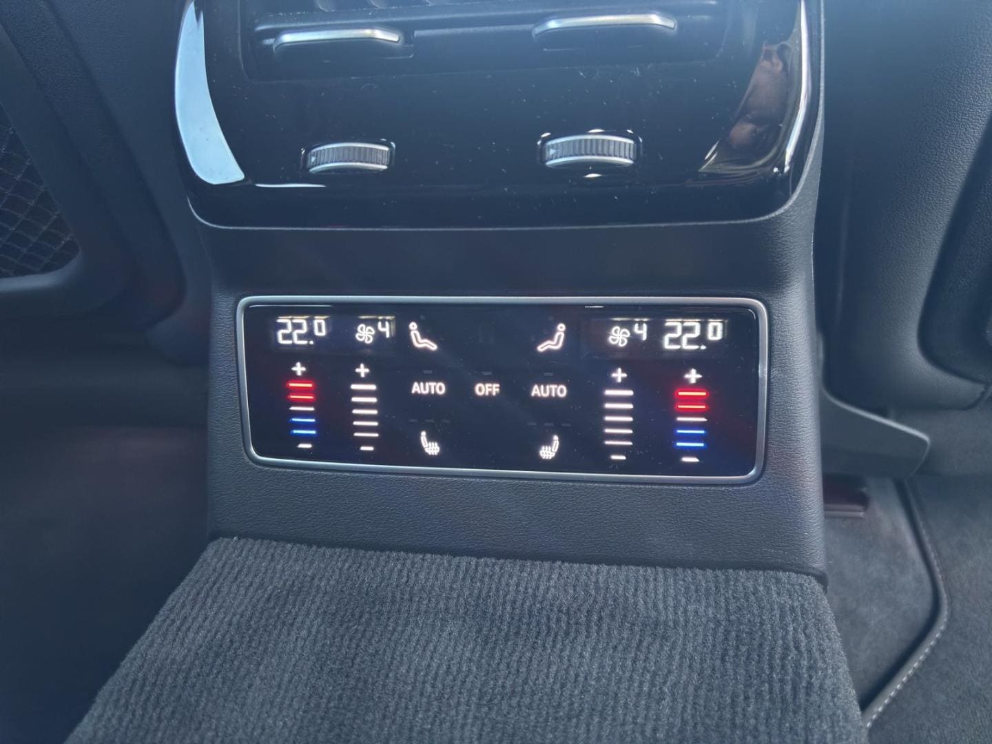 Bild über Audi A6 Avant TDI quattro 150 kW S tronic - für weitere Informationen kontaktieren Sie den Audi Partner