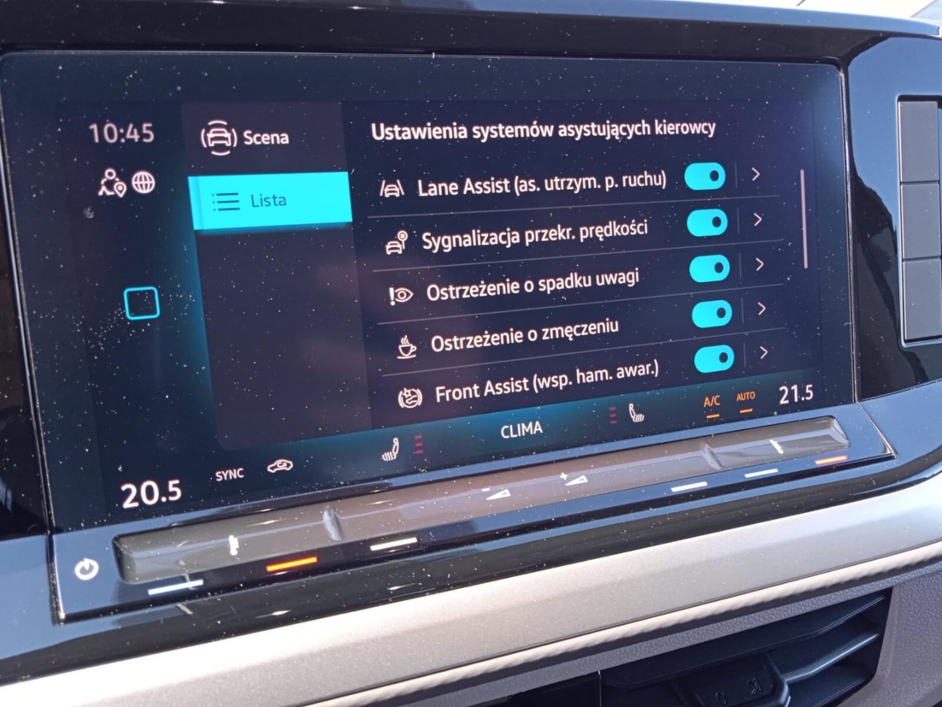 Volkswagen Multivan długi rozstaw osi Life